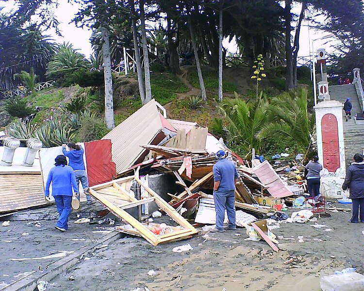 File:Tsunami damage in Pichilemu, Chile (27 Feb. 2010).jpg