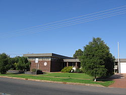 The administration office of the Urana Shire Council, Urana. UranaShireOffice.JPG