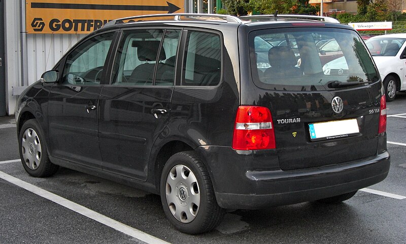 File:VW Touran 2.0 TDI rear.JPG