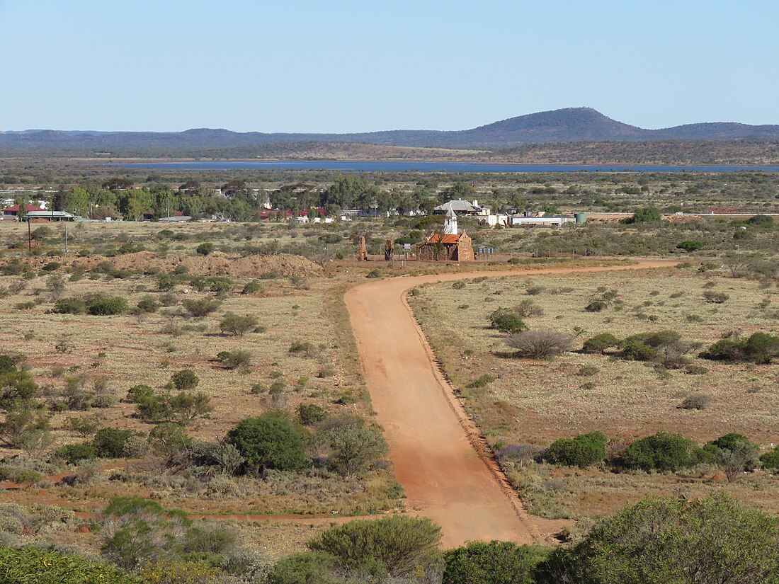 File:View of Yalgoo from Yalgoo lookout, September 2021.jpg