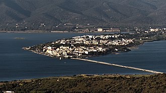 Blick auf die Stadt und die Lagune von Orbetello