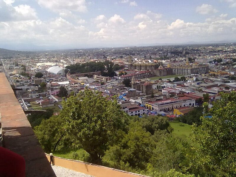 File:Vista panorámica de Cholula.jpg