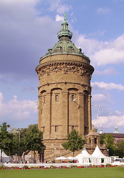 File:Wasserturm in Mannheim 01.jpg