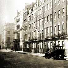 Weymouth Street looking west towards Portland Place around 1905. Weymouth Street and Portland Place.jpg