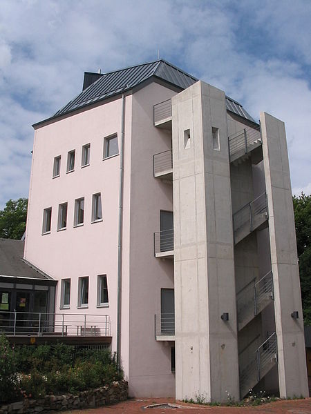 File:Witten Institut für Waldorfpädagogik Turm.jpg