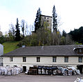 English: Facility for iron mica close to the castle Deutsch: Eisenglimmerwerk unter dem Schloss