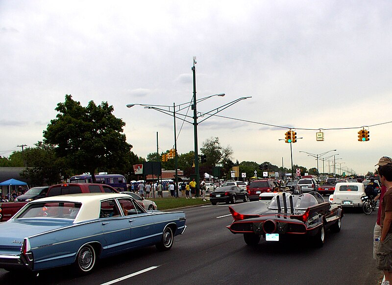 File:Woodward Dream Cruise Batmobile.jpg