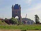 Gusanos Nibelungenbrücke Brückenturm 2005-05-27a.jpg