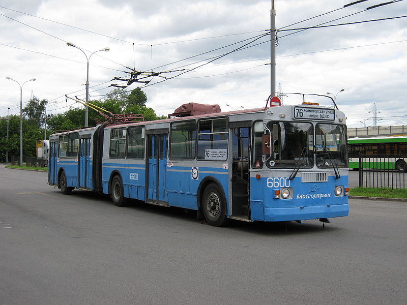 File:ZiU-6205 6600 in Moscow.jpg