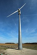 Turbina eolica Vergnet a Gommerville nell'Eure-et-Loir il 9 aprile 2015 - 3.jpg