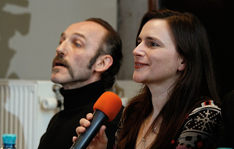 File:Österreichischer Filmprei 2011 Pressekonferenz07 Barbara Albert, Karl Markovics.jpg