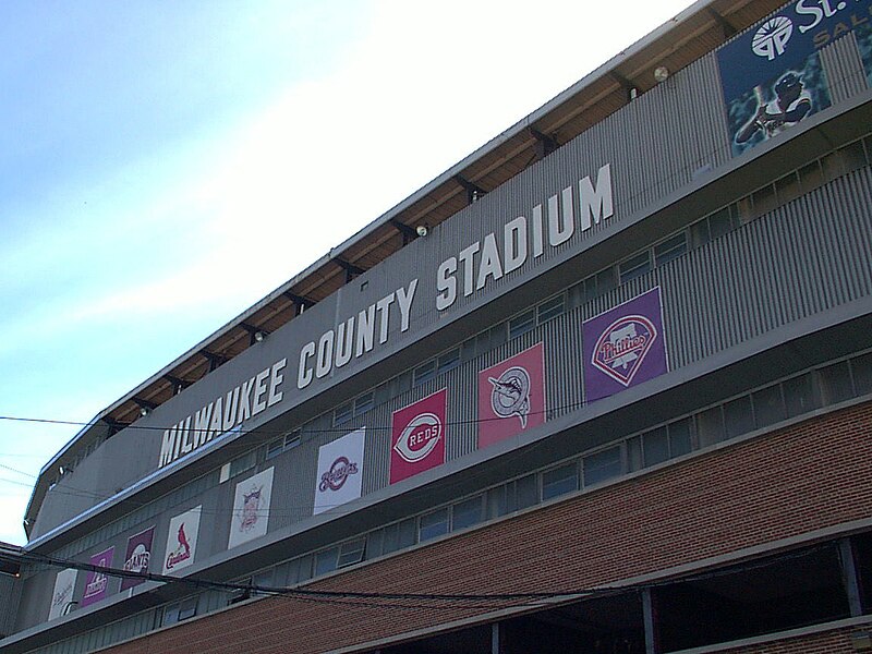 The Milwaukee Braves' final home game at Milwaukee County Stadium