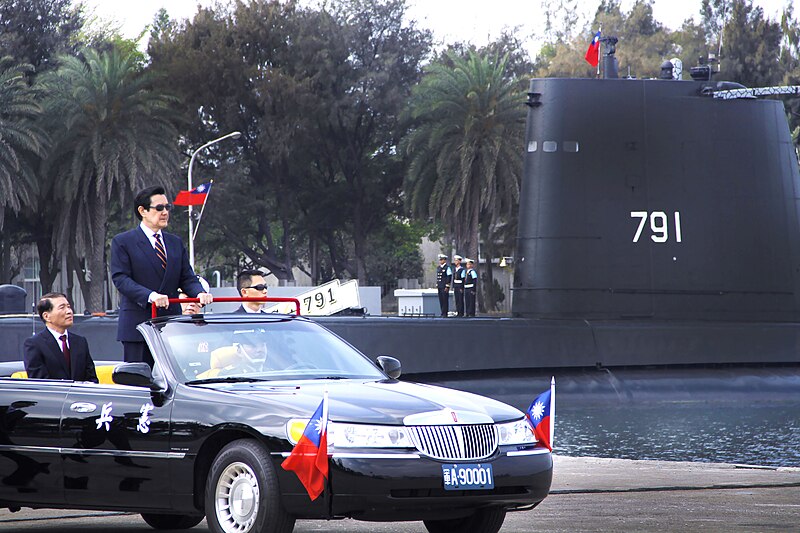 File:104年3月31日 馬英九總統出席海軍磐石、沱江軍艦成軍典禮暨國艦國造成果展示 - Flickr id 16781025947.jpg