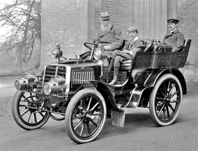 12 h.p. Panhard, ca. 1902