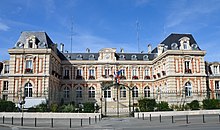 File:2012_août_Chaumont_0219_préfecture.jpg