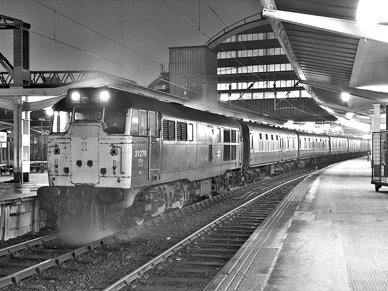 File:31279 at Manchester Piccadilly.jpg