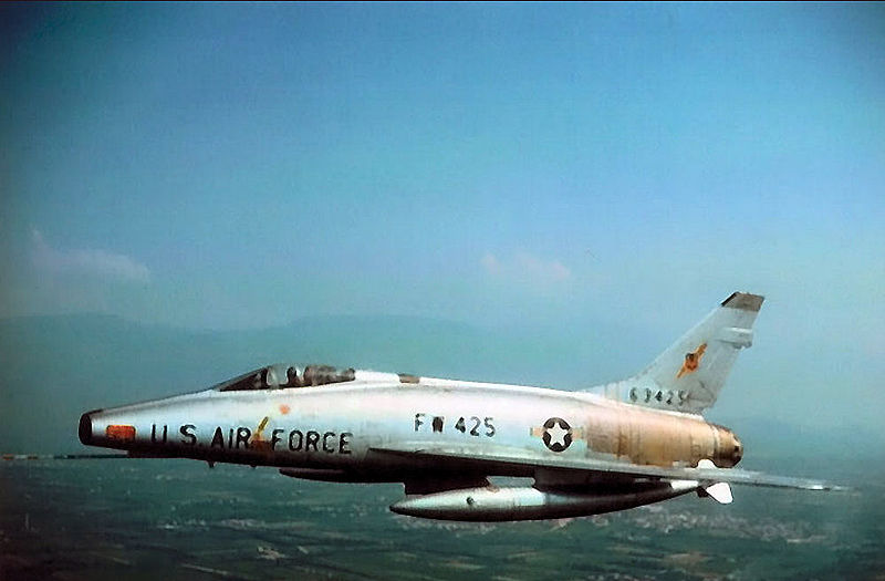 File:352d Tactical Fighter Squadron F-100D 56-3425.jpg