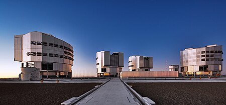 Fail:A strong showing at Paranal.jpg