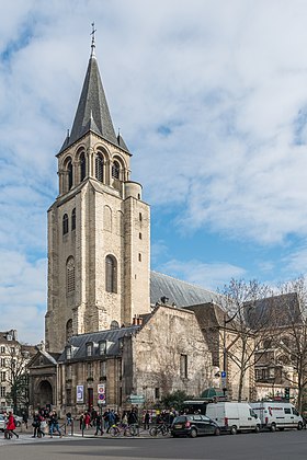 L'église abbatialedepuis le boulevard Saint-Germain.