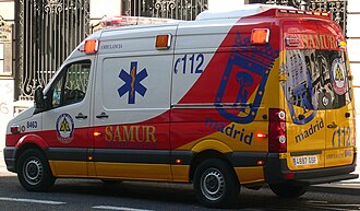 A SAMUR ambulance Ambulancia Madrid.jpg