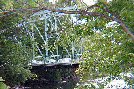 Arch Street Bridge 20070829 jag9889