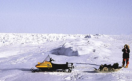 The first German North Pole expedition 1990, Ski-Doo for local research on pack-ice