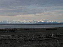 La chaîne Brooks vue depuis Arey Island