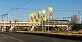 Arnheim-Schuytgraaf, Bahnhof Arnheim Zuid mit Vitesse-Fahnen für das Pokalfinale