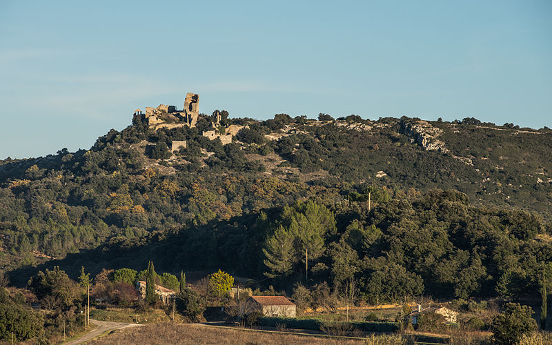 File:Aumelas, Hérault 01.jpg