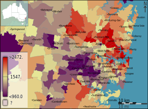 Median weekly household incomes by postal area in the 2011 census, red indicates high incomes, purple indicates low incomes. The North Shore and areas fronting Sydney Harbour tend to be more affluent, while the south is generally middle class and west is predominantly working class. Australian Census 2011 demographic map - Inner Sydney by POA - BCP field 0115 Median total household income weekly.svg