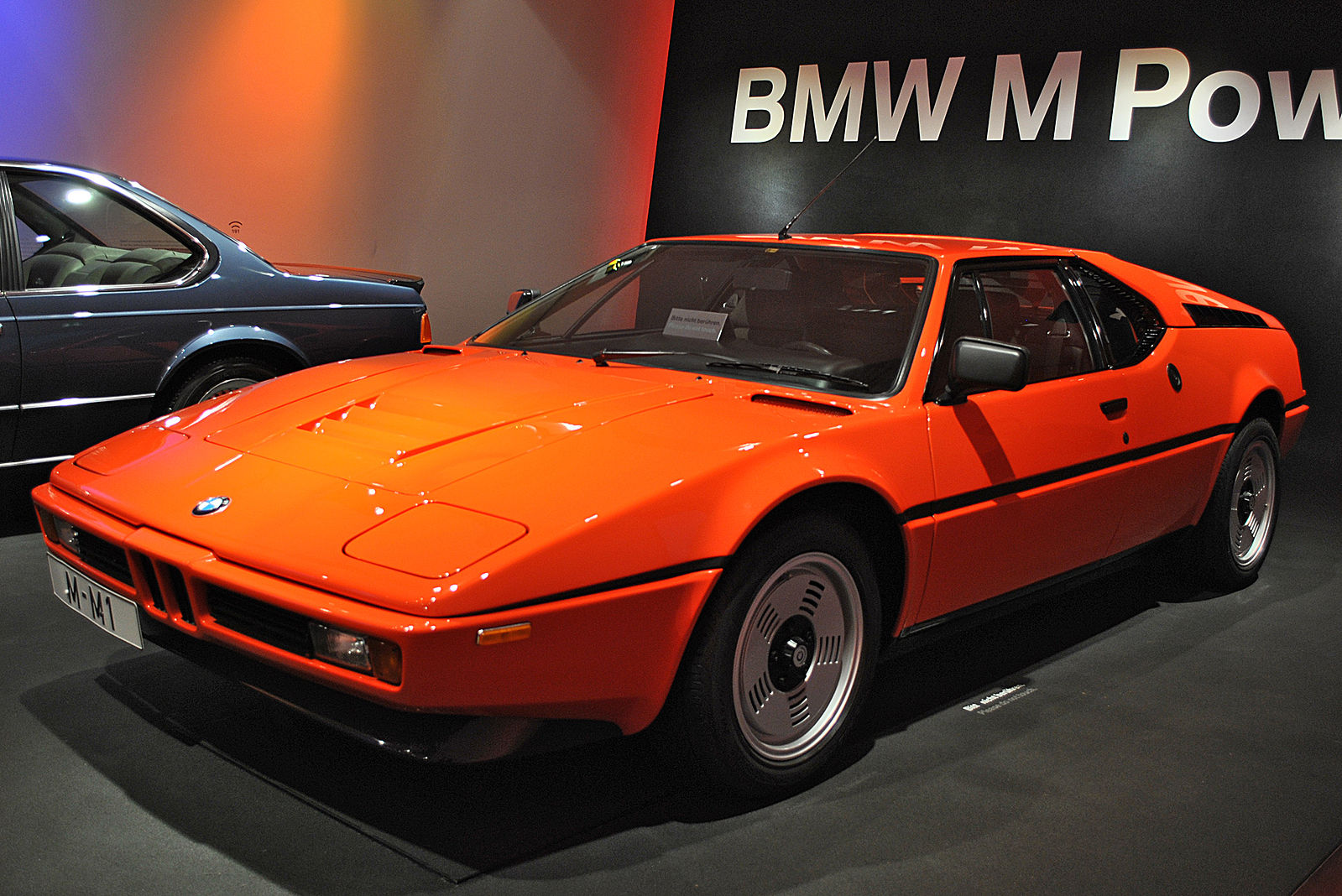 Суперкар BMW m1