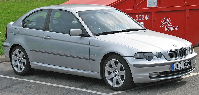 BMW 3 Series (E30) - Wikipedia