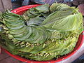 Hojas de betel en un mercado en Mandalay, Birmania.