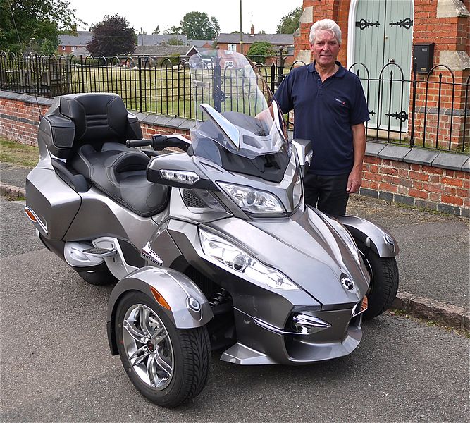 File:Bombardier Can Am Spyder Trike - Flickr - mick - Lumix.jpg