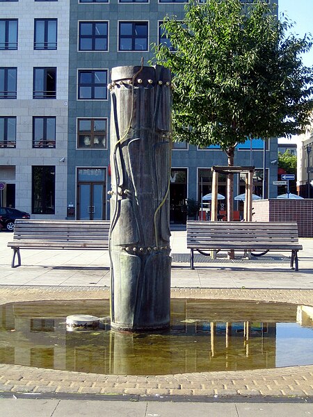 Brunnen in Berlin Mitte, Kleine Liebessaeule 1