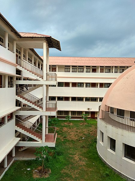 File:CET School of Management, College of Engineering Trivandrum.jpg