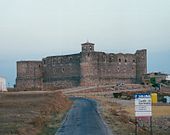 Castle of Garcimunoz Castillo de Garcimunoz 1997.jpg