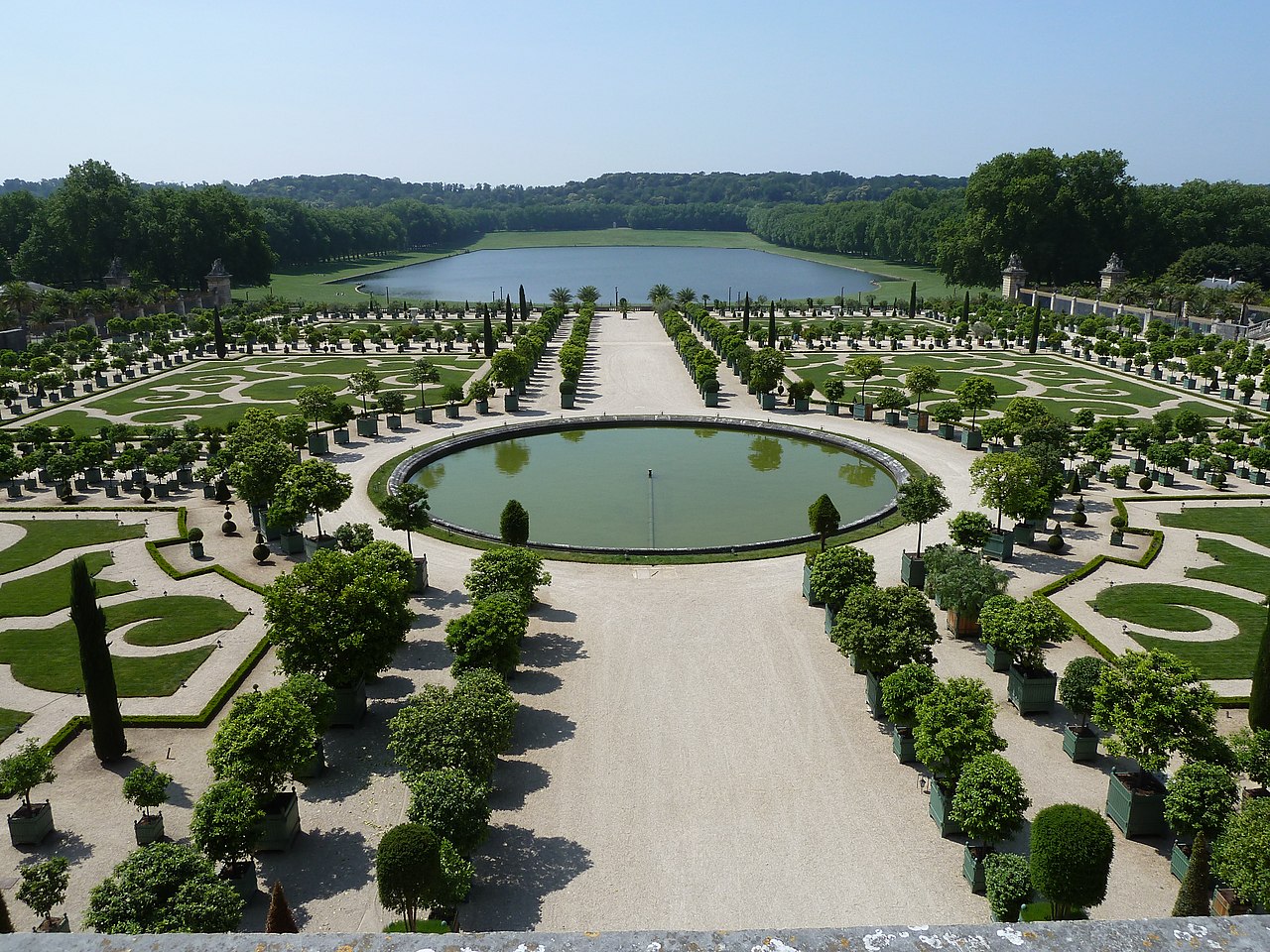 Château de Versailles orangerie et pièce d'eau des Suisses.jpg