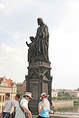 Pont Charles: Histoire, Statues, Dans la culture