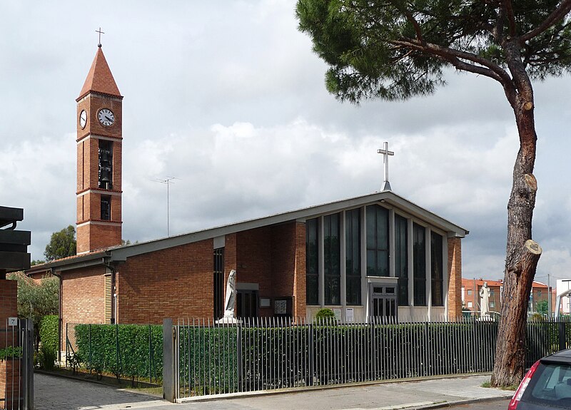 File:Chiesa San Pio X, Pisa.JPG