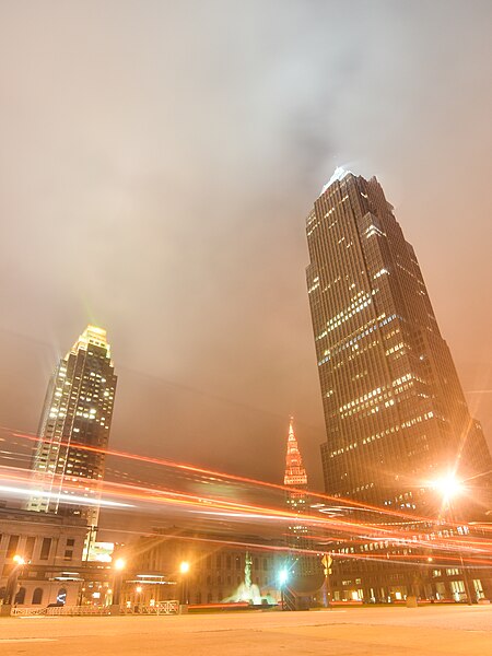 File:Cleveland Long Exposure (26690949756).jpg