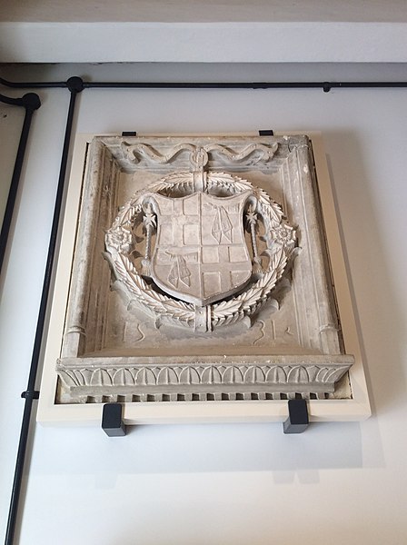 File:Coat-of-arms and inscriptions at War Museum at St Elmo 05.jpg