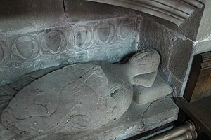 Cofeb memorial to Madoc Madog ap Llywelyn Eglwys Gresford Church Cymru Wales 06.jpg