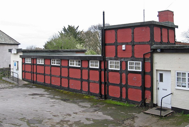 File:Conisbrough - The Place Youth Centre - geograph.org.uk - 3973032.jpg