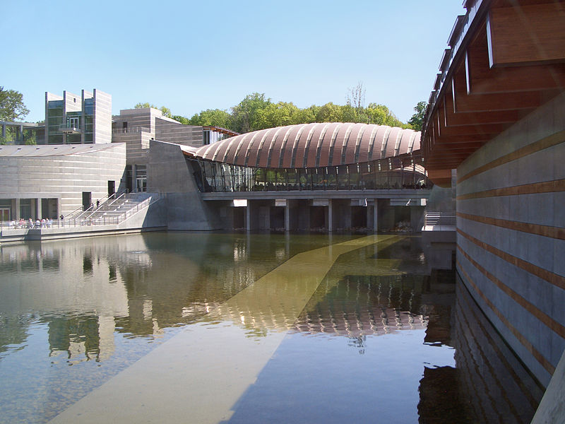 File:Crystal Bridges Museum of American Art--2012-04-12B.jpg