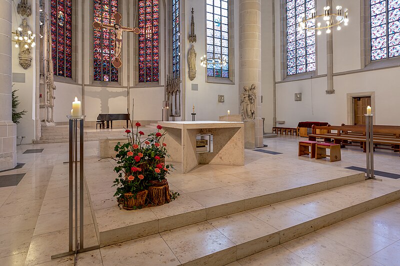 File:Dülmen, St.-Viktor-Kirche, Innenansicht, Altar -- 2018 -- 0587-91.jpg