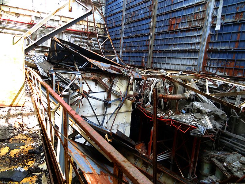 File:Damage Turbine Hall of Chernobyl (02710168).jpg