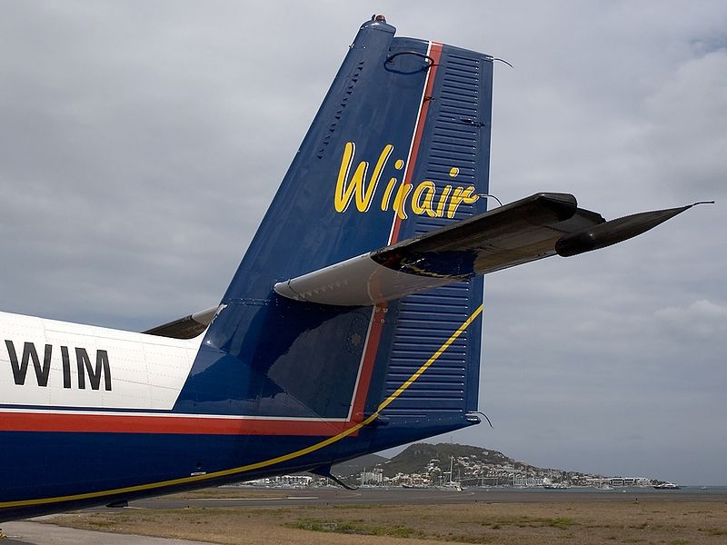 File:De Havilland Canada DHC-6-300 Twin Otter, WinAir AN1020870.jpg