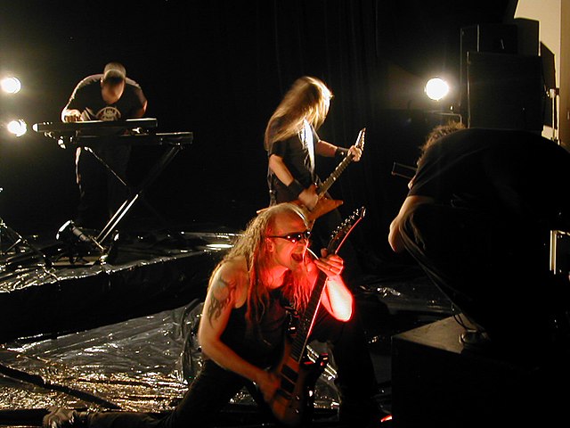 Townsend filming the music video for "Zen" with Strapping Young Lad (2005)