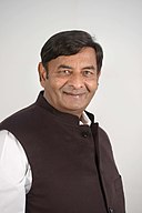 Dilip Patel: Años & Cumpleaños